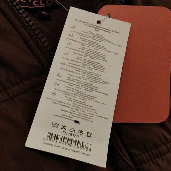 Cactus Clone puffer vest - NWT - Picture 4 of 10